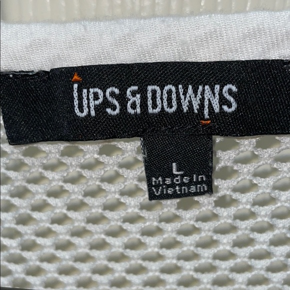 Girl boss fishnet crop top - Picture 7 of 10